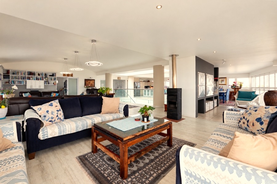 4 Bedroom Property for Sale in Paradise Beach Western Cape